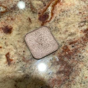 Seint Venus eye shadow